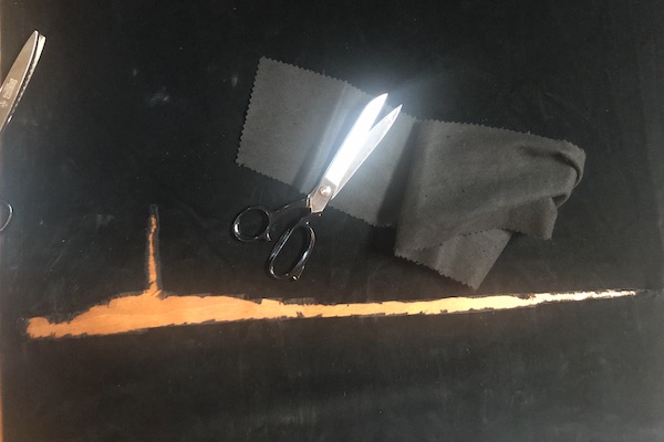 reparar desgarros en cortinas de terciopelo